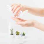 顔のテカリをしっかり防止してくれる保湿方法と、化粧水厳選3つ紹介!