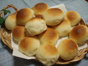 【コストコ】大人気ディナーロールパンの賞味期限は?食べきれる?