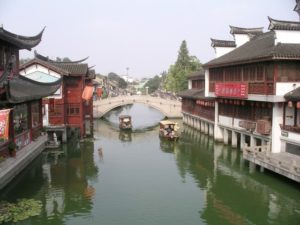 紫静蘭を始めとする、彩雲国物語きっての訳あり美男子3人とは!?